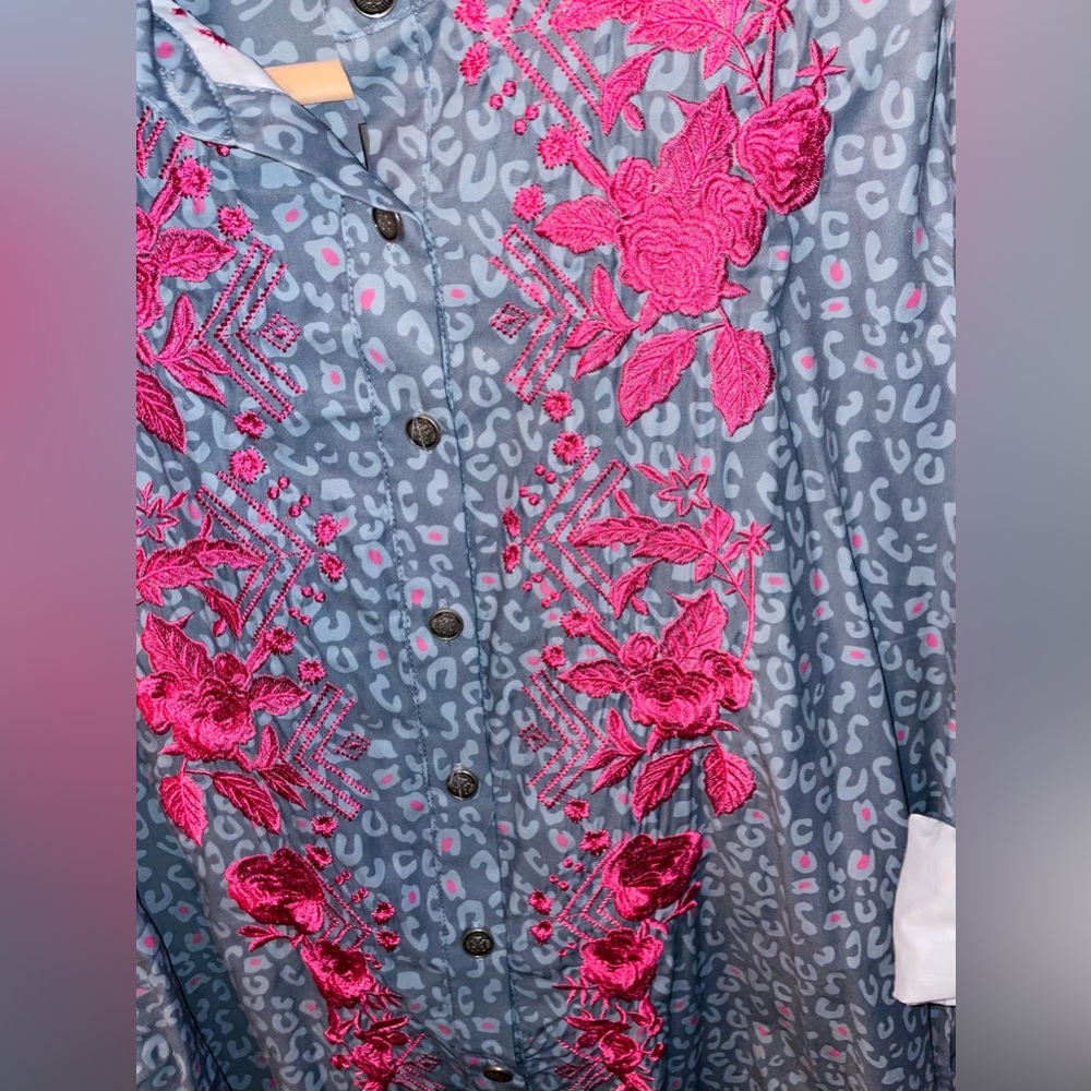 Cheetah Embroidered Dress - Picture 3 of 7